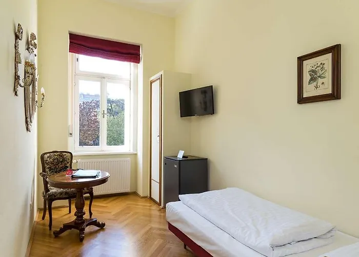 Regina 4*