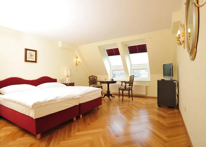Regina 4*