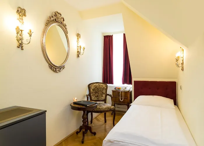 Regina 4*